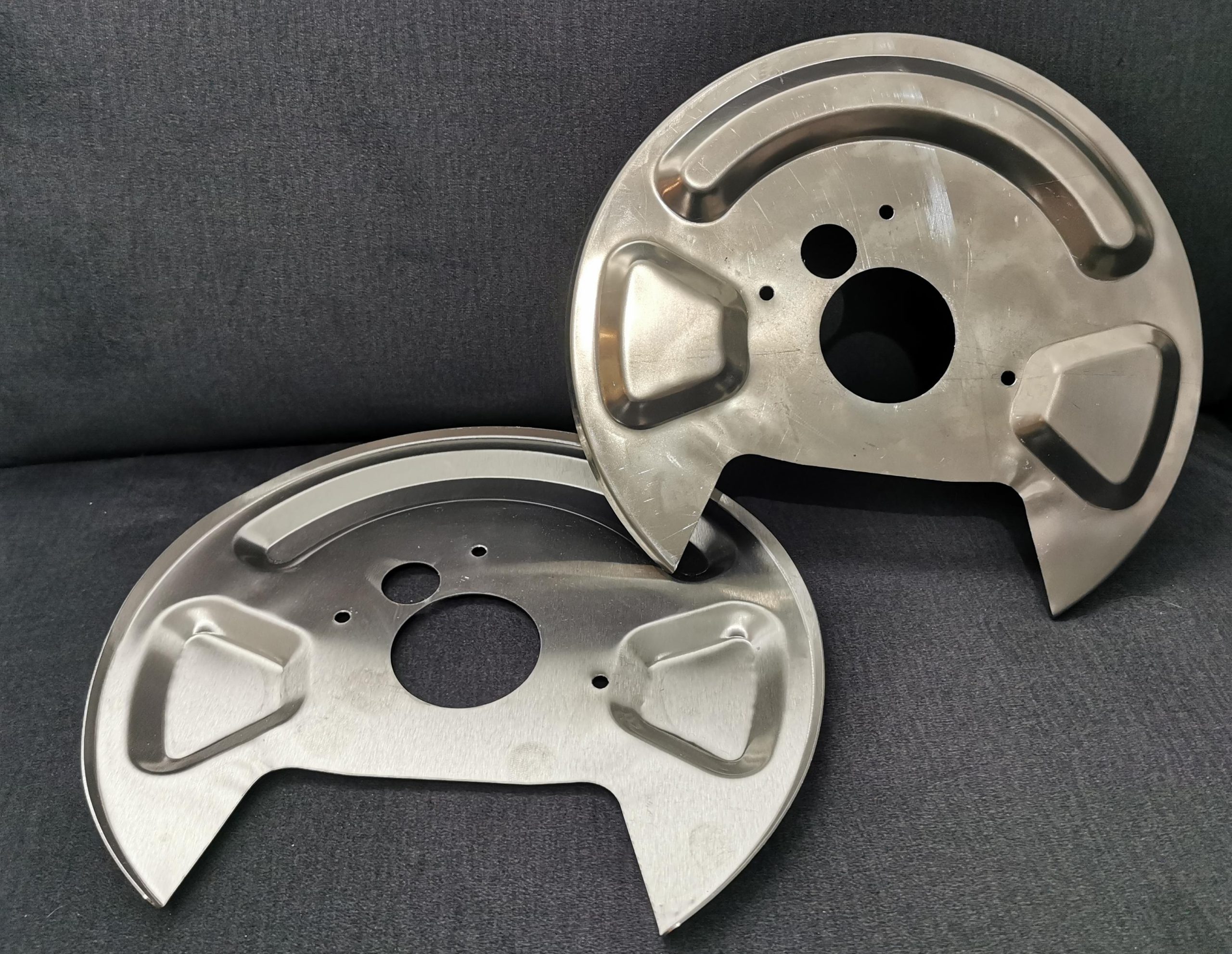 Osłona Tarczy Hamulcowej Tylnej 260mm i 239mm Honda Civic, CRX 90-00r, Stal Nierdzewna 0,8mm (Bez ABS) - obrazek 2